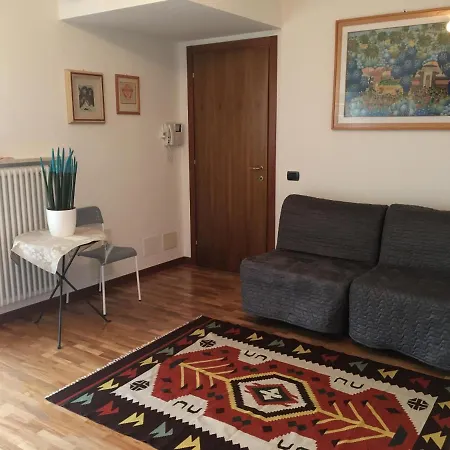 Adige Penthouse Ξενοδοχείο με διαμερίσματα Βερόνα